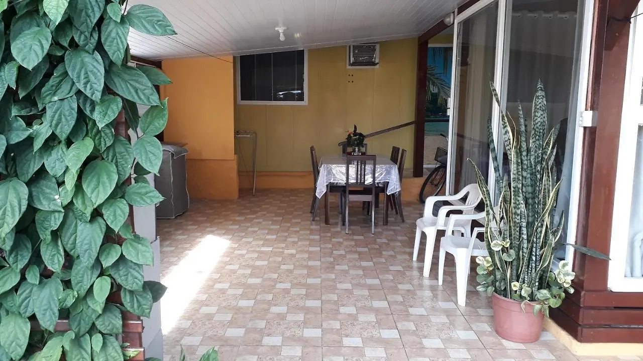 Homestay Kitinet Container Proximo Praia E Beto Carrero Penha  Brazil